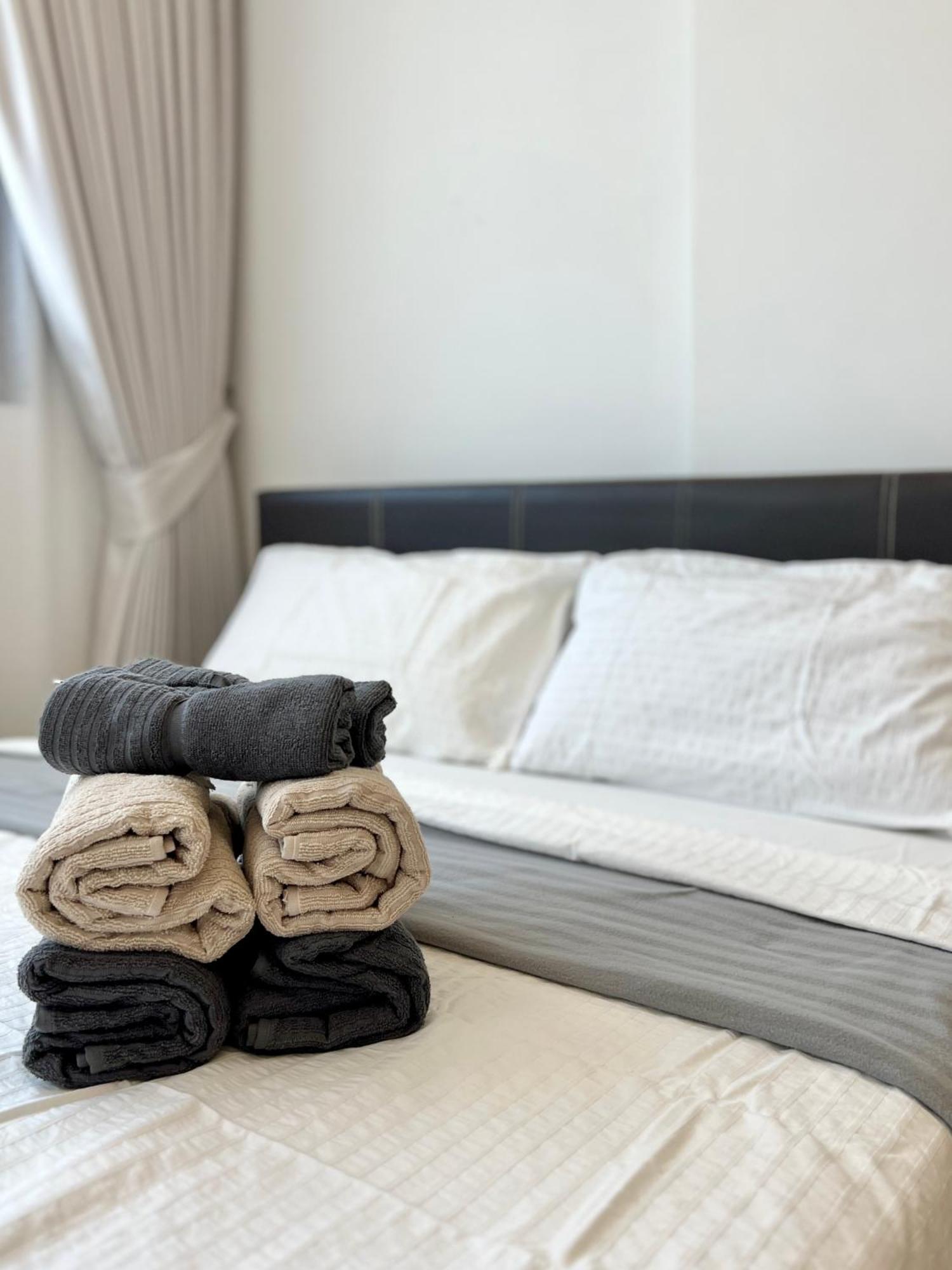 Apartemen Club Royal Wongamat 1 Bedroom On The First Line Of The Sea